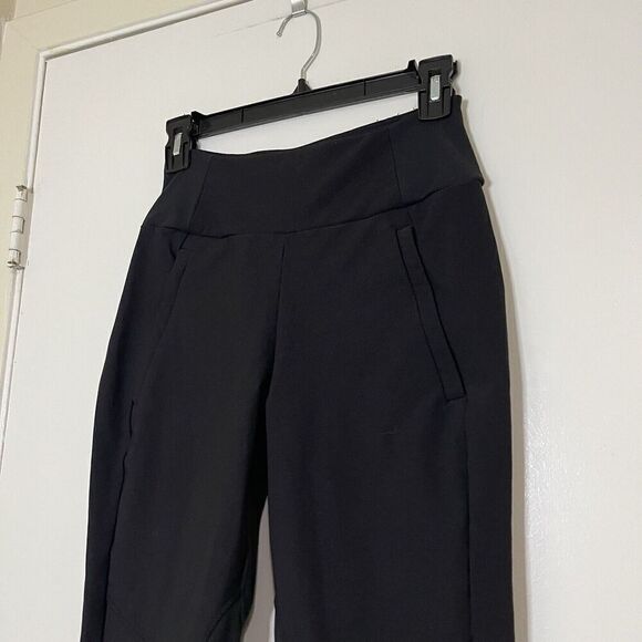 Athleta Headlands Hybrid Trek Tight in back size 2 - Picture 3 of 8